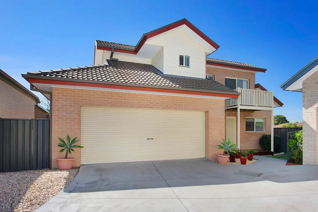 Main view of Homely townhouse listing, 6/4 Forest Grove Drive, Kanahooka NSW 2530