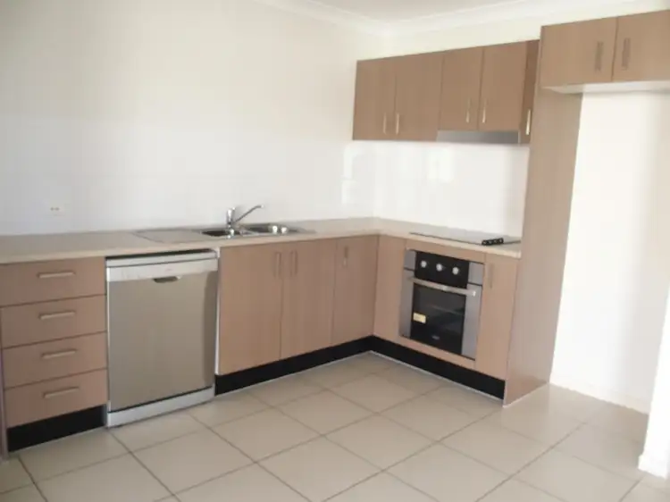 Third view of Homely townhouse listing, 14/6 Sullivan St, Emerald QLD 4720