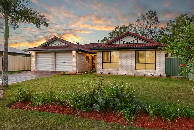 104 REGENCY DRIVE, Regents Park QLD 4118