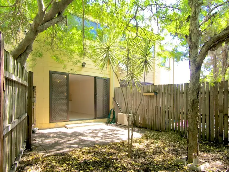 4/60 Railway Street, Booval QLD 4304