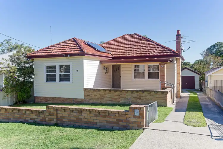 Main view of Homely house listing, 19 Stephens Avenue, Glendale NSW 2285