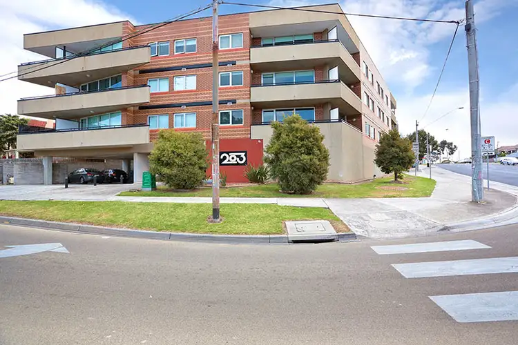 8/203 Nicholson Street, Coburg VIC 3058