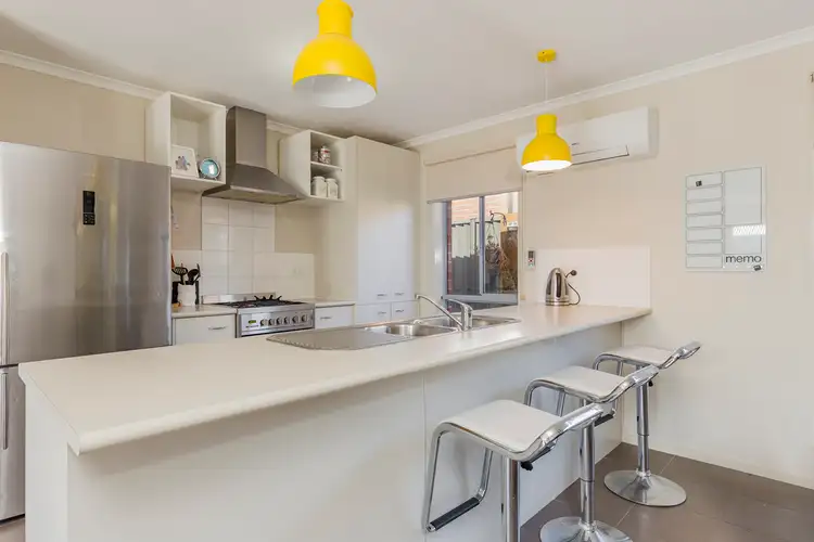 6 Nankeen Avenue, Lara VIC 3212