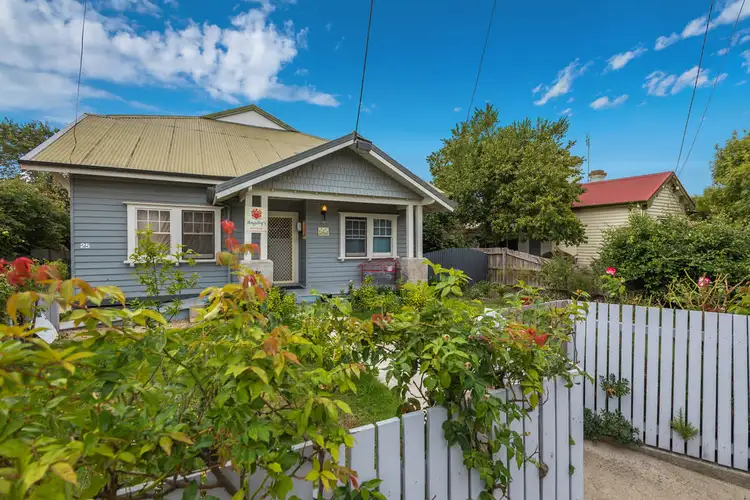 25 Lauriston Street, Kyneton VIC 3444