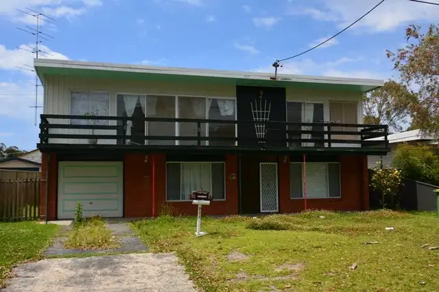 150 Cams Boulevarde, Summerland Point NSW 2259