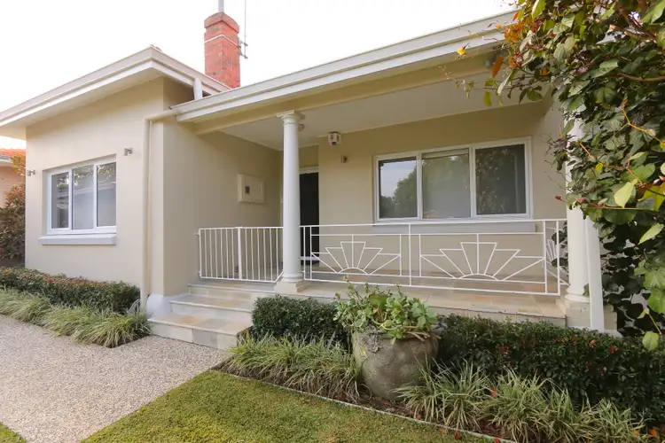 15 Alison Road, Attadale WA 6156