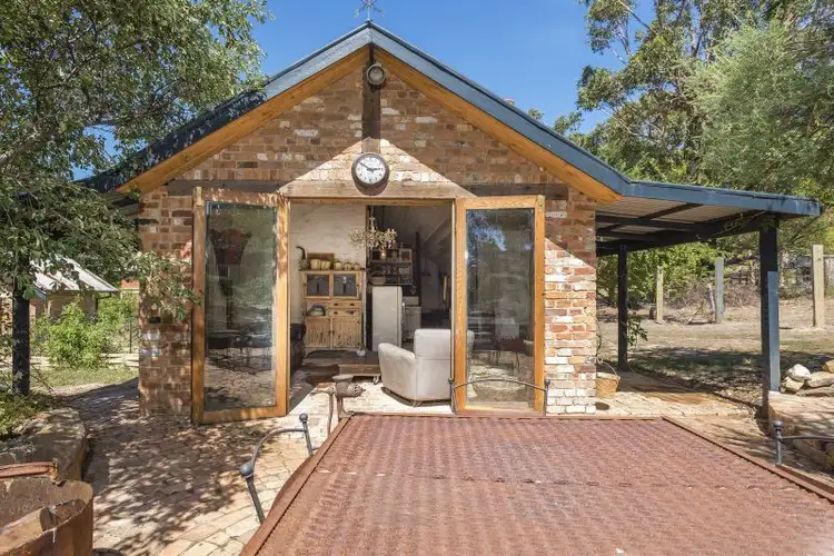 29 Roderick Street, Taradale VIC 3447