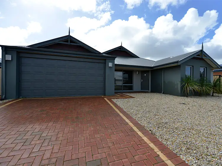 9 Rocklands Loop, Carramar WA 6031