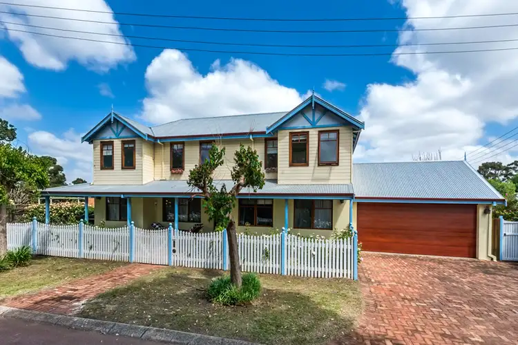 7 Almond Street, Guildford WA 6055