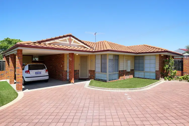 5/12 Deschamp Road, Morley WA 6062