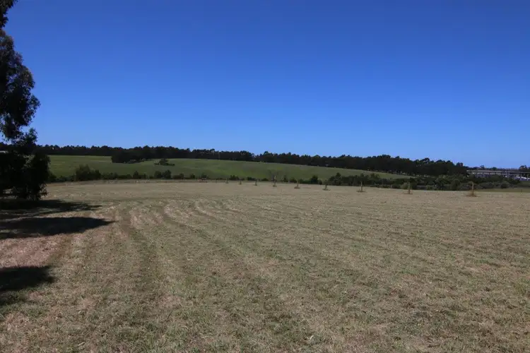 53 (Lot 24) Koraleigh View, Nicholson VIC 3882