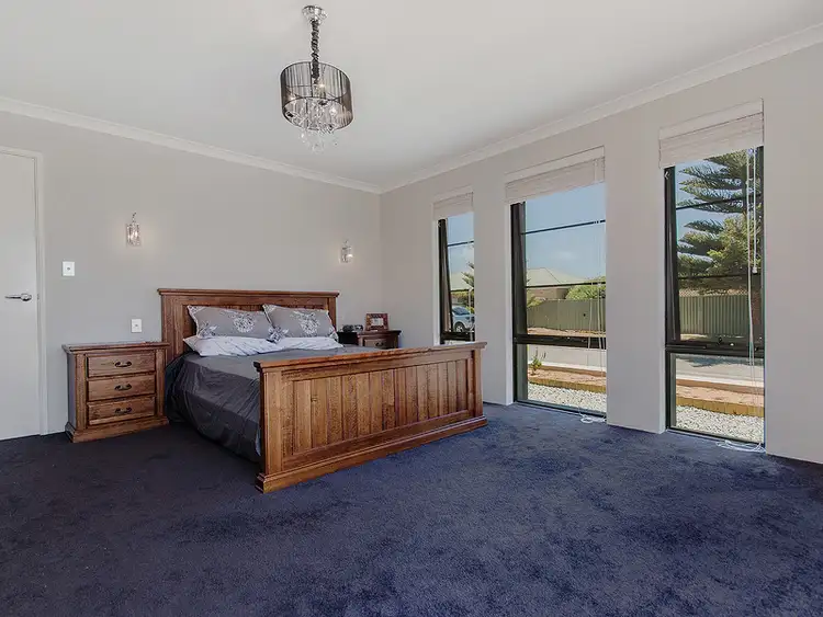 Seventh view of Homely house listing, 4 Vila Do Porto Crescent, Secret Harbour WA 6173