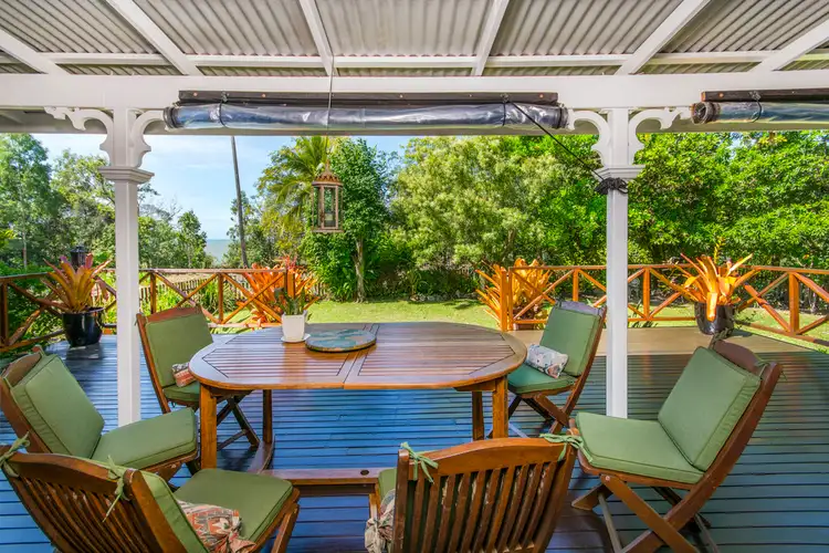 8 Toll Gate Road, Oak Beach QLD 4877