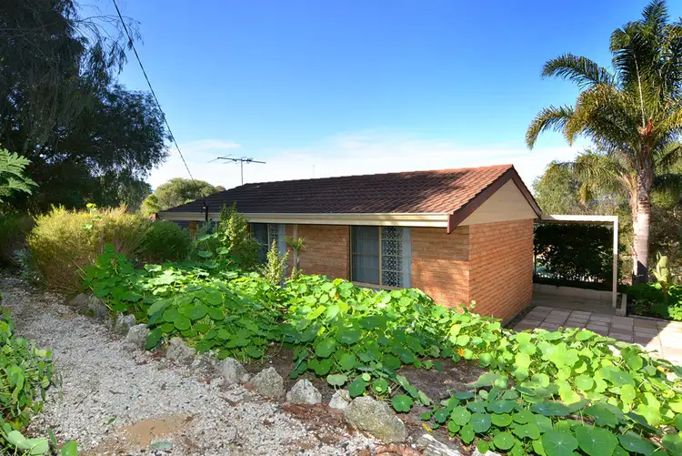 Fifth view of Homely house listing, 2 Marriot Place, Australind WA 6233
