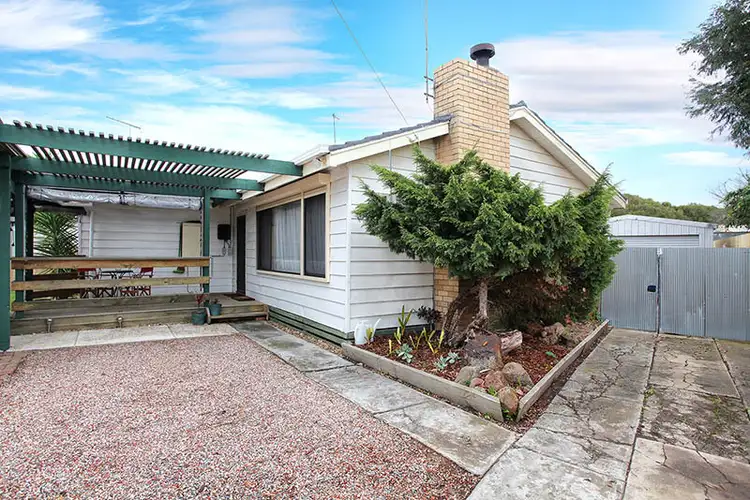 22 Andrew Street, Newcomb VIC 3219