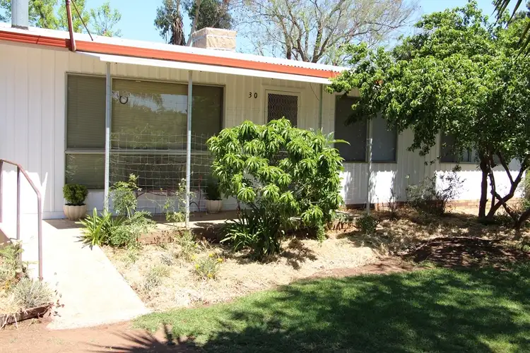 30 Couch Road, Griffith NSW 2680