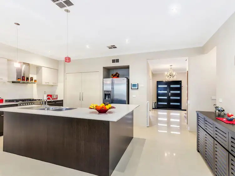 Fifth view of Homely house listing, 9 Highland Place, Tarneit VIC 3029