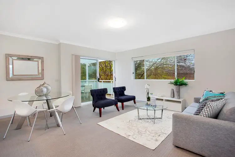 Main view of Homely unit listing, 18/11-13 Holborn Avenue, Dee Why NSW 2099