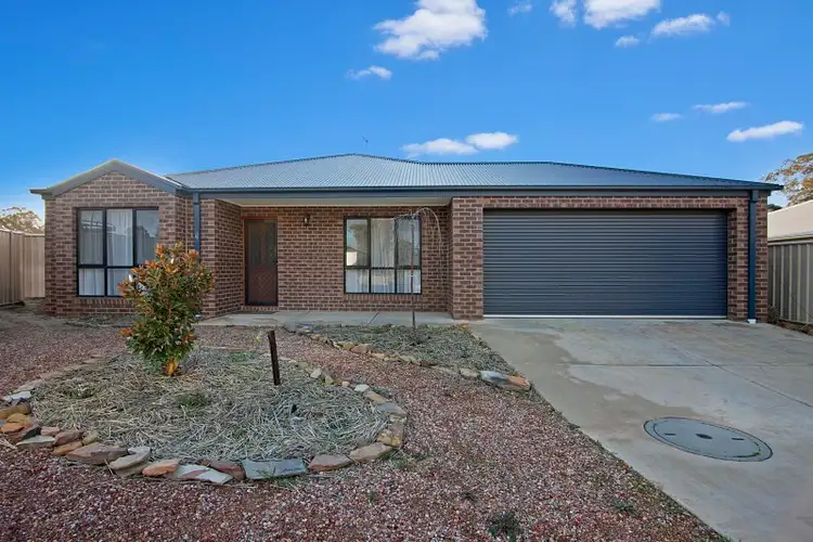 4 Melinda Street, California Gully VIC 3556