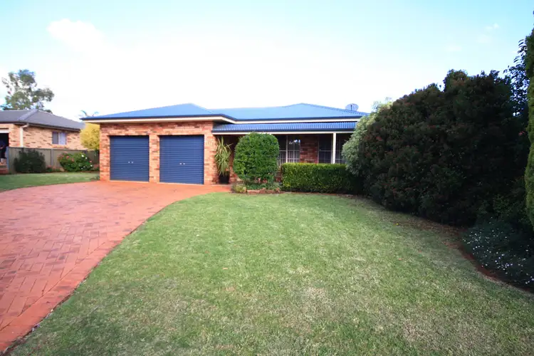 17 Murrayfield Drive, Dubbo NSW 2830