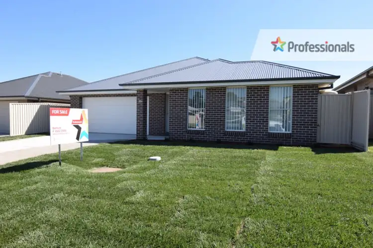 Main view of Homely house listing, 52A Wentworth Drive, Kelso NSW 2795