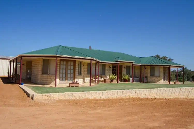 Main view of Homely house listing, 10 Hill Creek Road, Moresby WA 6530
