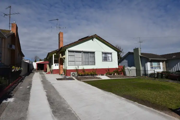 18 Canberra Street, Moe VIC 3825