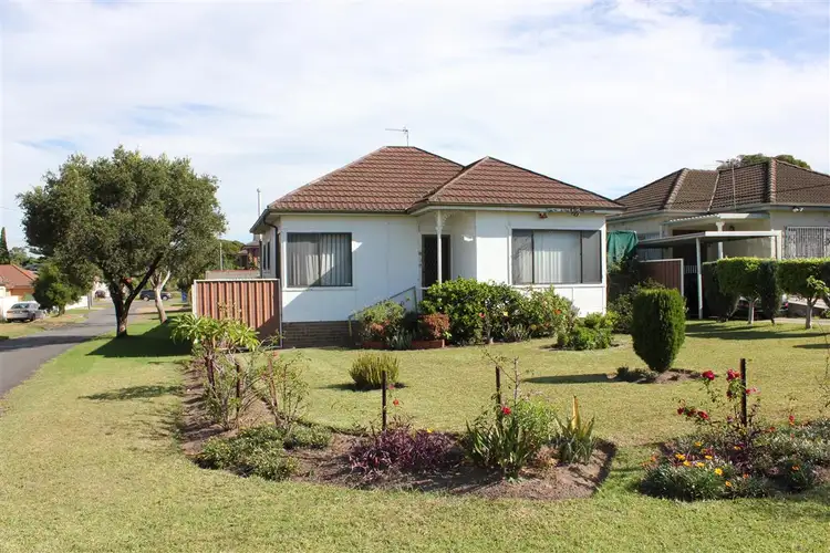 100 Wyong St, Canley Heights NSW 2166