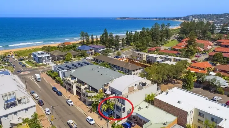 Main view of Homely unit listing, 2/10 Waterloo Street, Narrabeen NSW 2101