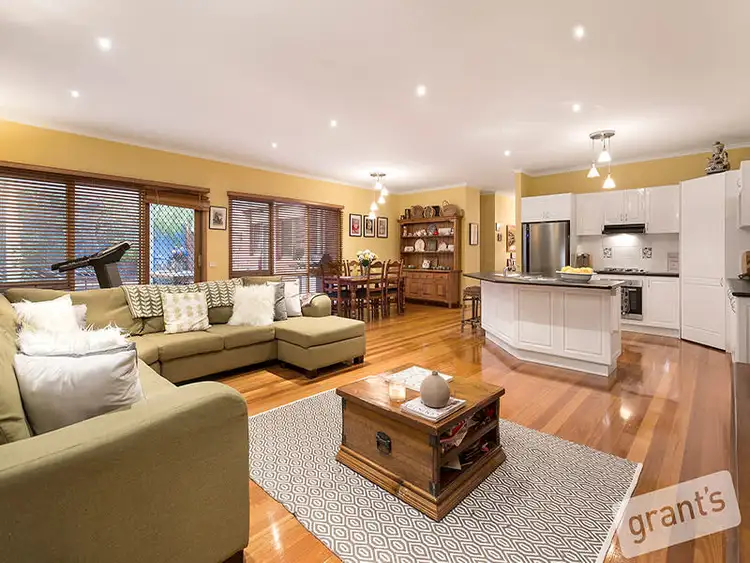 Fifth view of Homely house listing, 33 Silkwood Avenue, Berwick VIC 3806