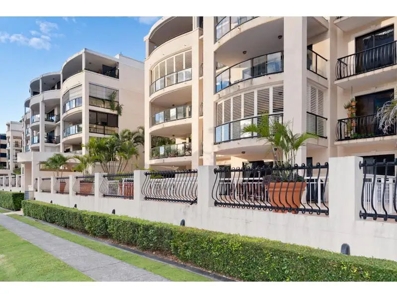 Main view of Homely apartment listing, 202/36 MacDonald Street, Kangaroo Point QLD 4169
