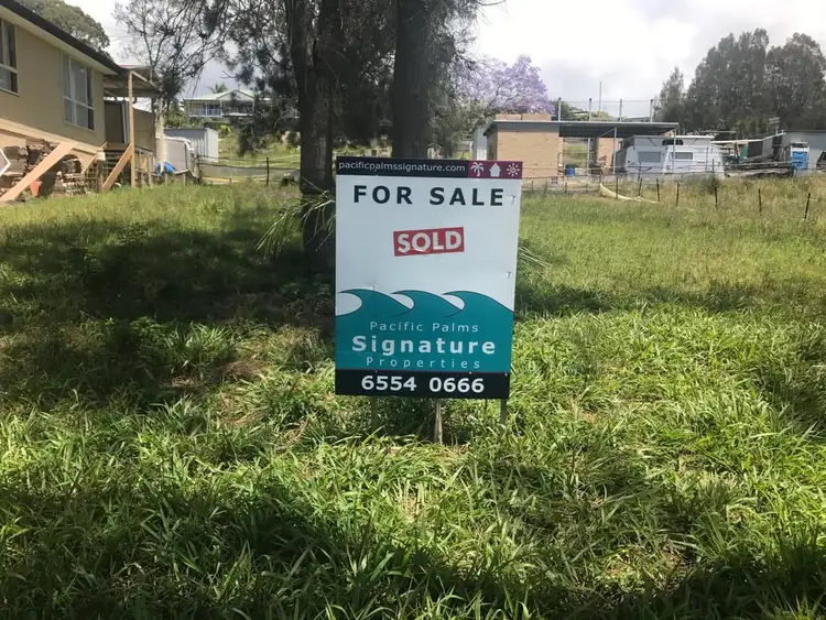 15 Warralong Street, Coomba Park NSW 2428
