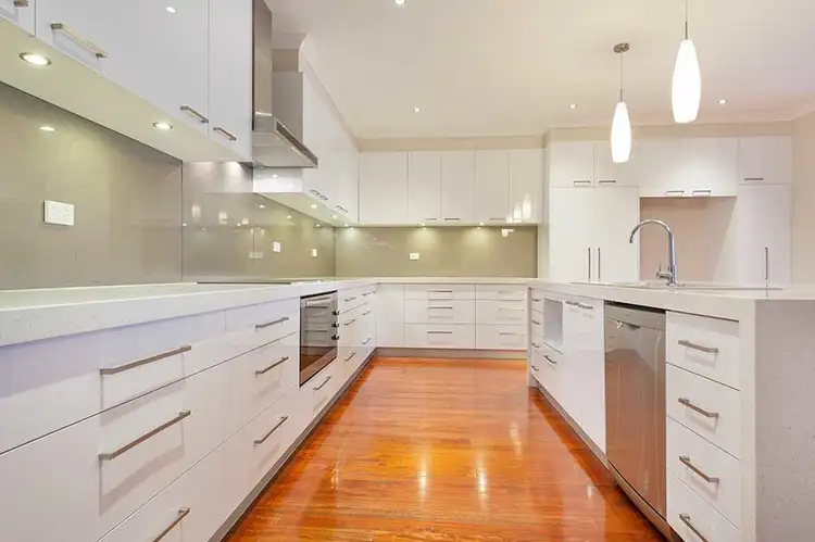 Fifth view of Homely house listing, 12 Viewside Cres, Craigieburn VIC 3064