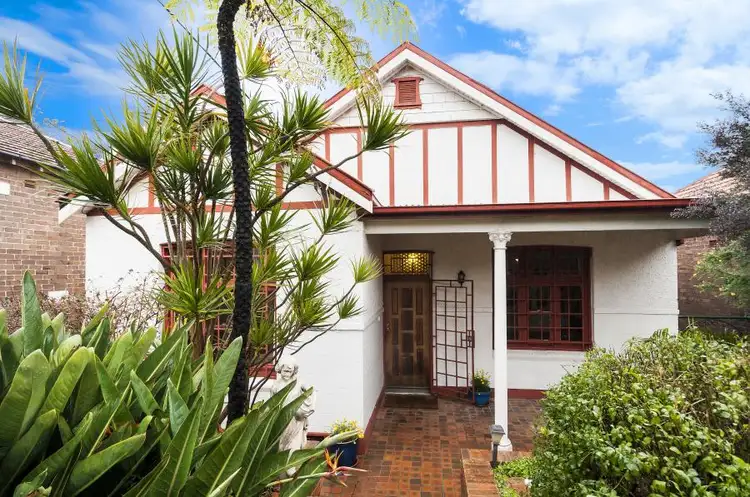 2a Queen Street, Marrickville NSW 2204