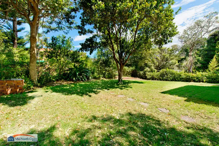 Seventh view of Homely house listing, 8 Bergalia Crescent, Dunbogan NSW 2443