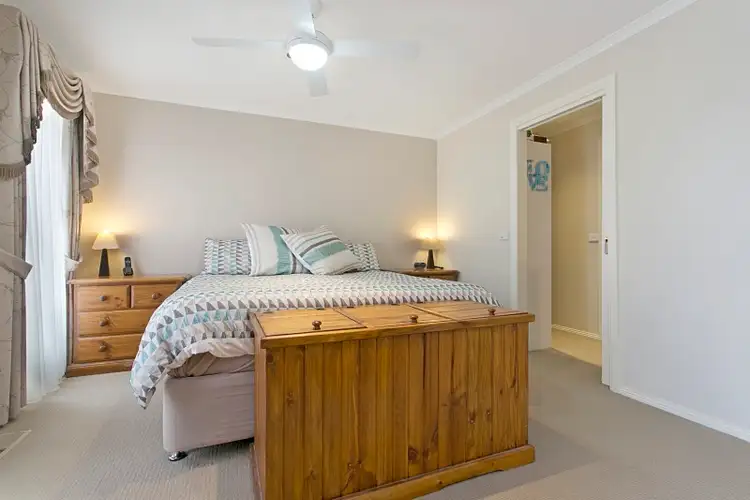 Fifth view of Homely house listing, 4 Alexander Close, Strathfieldsaye VIC 3551