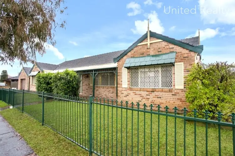 2 Penguin Parade, Hinchinbrook NSW 2168