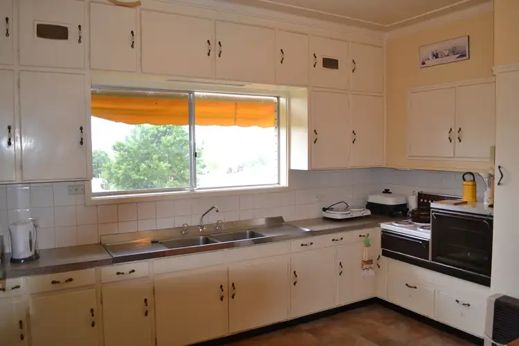 Seventh view of Homely house listing, 2 Gordon Street, Inverell NSW 2360