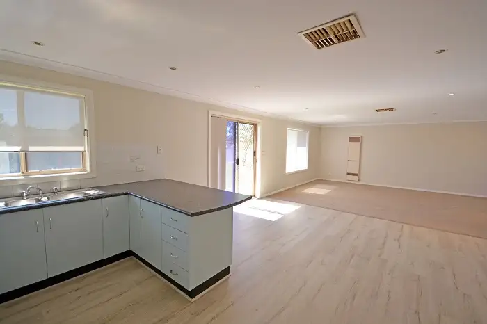 Sixth view of Homely house listing, 1 Gum Creek Court, Griffith NSW 2680