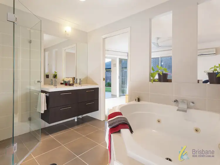 Sixth view of Homely house listing, 4 Doncaster Pl, Forest Lake QLD 4078