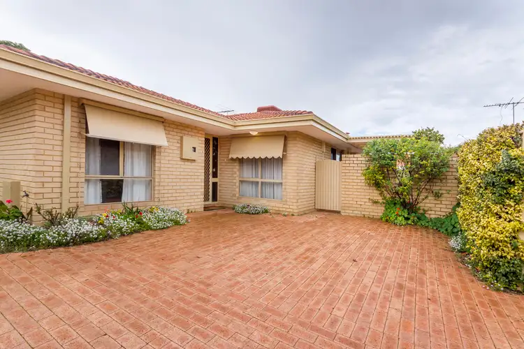 2/85 Murray Road, Bicton WA 6157