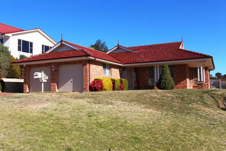 98 Osborne Avenue, Bathurst NSW 2795
