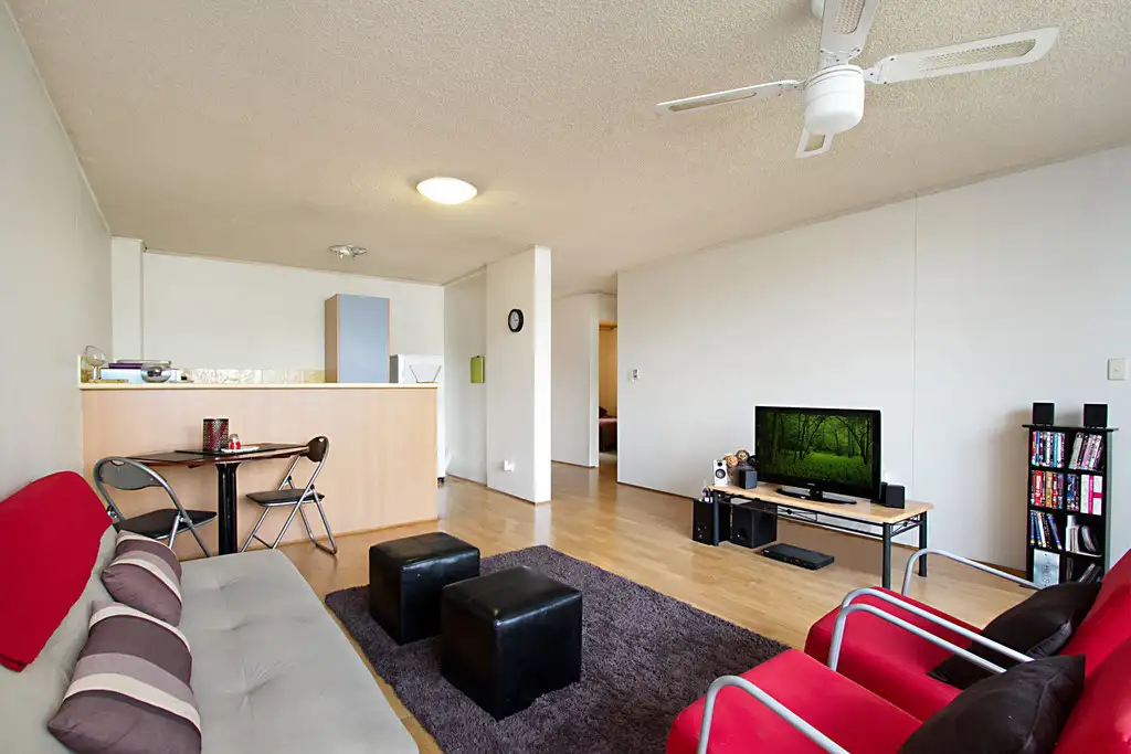 Main view of Homely unit listing, 3/21 'Linden Court' Armrick Avenue, Broadbeach QLD 4218