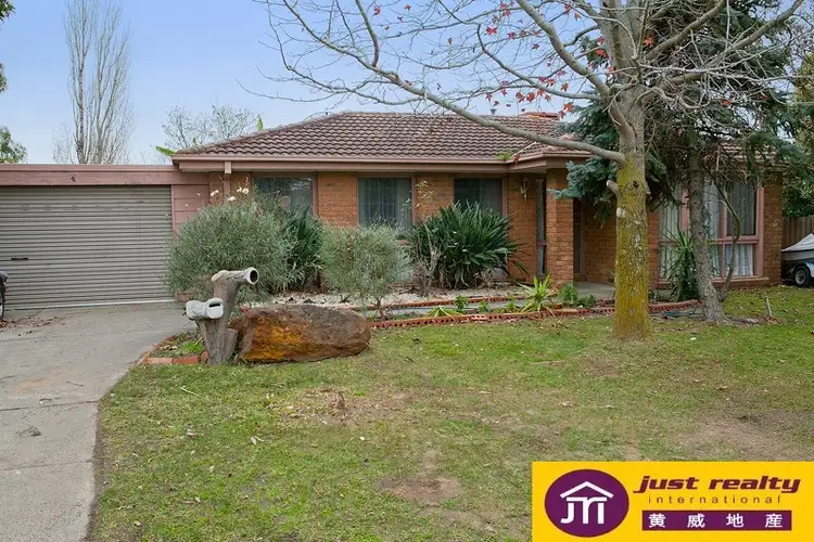 4 Cypress Court, Cranbourne North VIC 3977