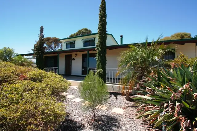 21 THIELE AVENUE, Loxton SA 5333
