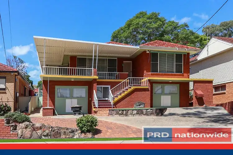 30 Clarke Street South, Peakhurst NSW 2210