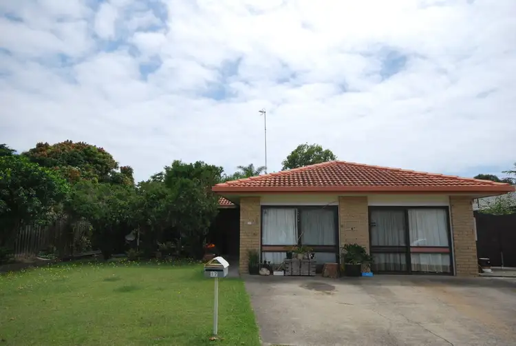 17 Launch Road, Mermaid Waters QLD 4218