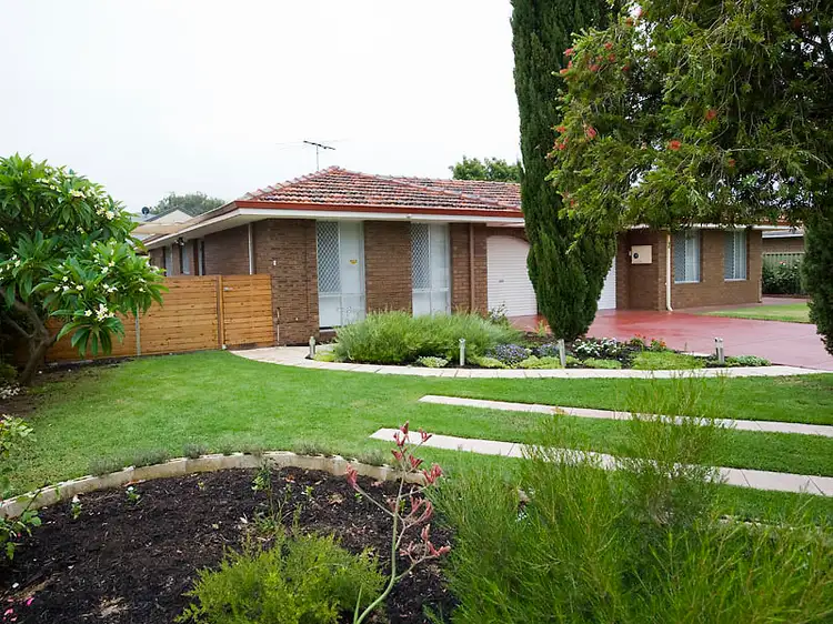 Fourth view of Homely house listing, 46 Apollo Way, Carlisle WA 6101