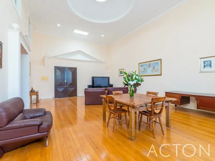 3/8 Johnston Street, Peppermint Grove WA 6011