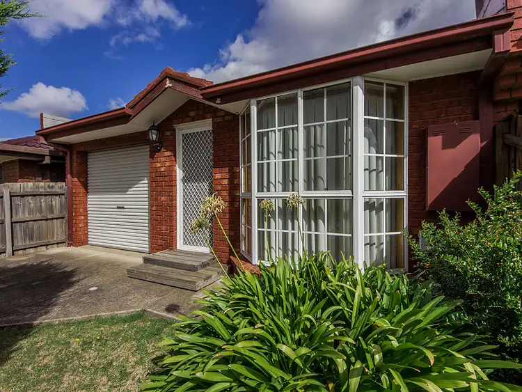 1/39 Paringa Drive, St Albans VIC 3021